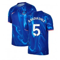 Camisa de time de futebol Chelsea Benoit Badiashile #5 Replicas 1º Equipamento 2024-25 Manga Curta